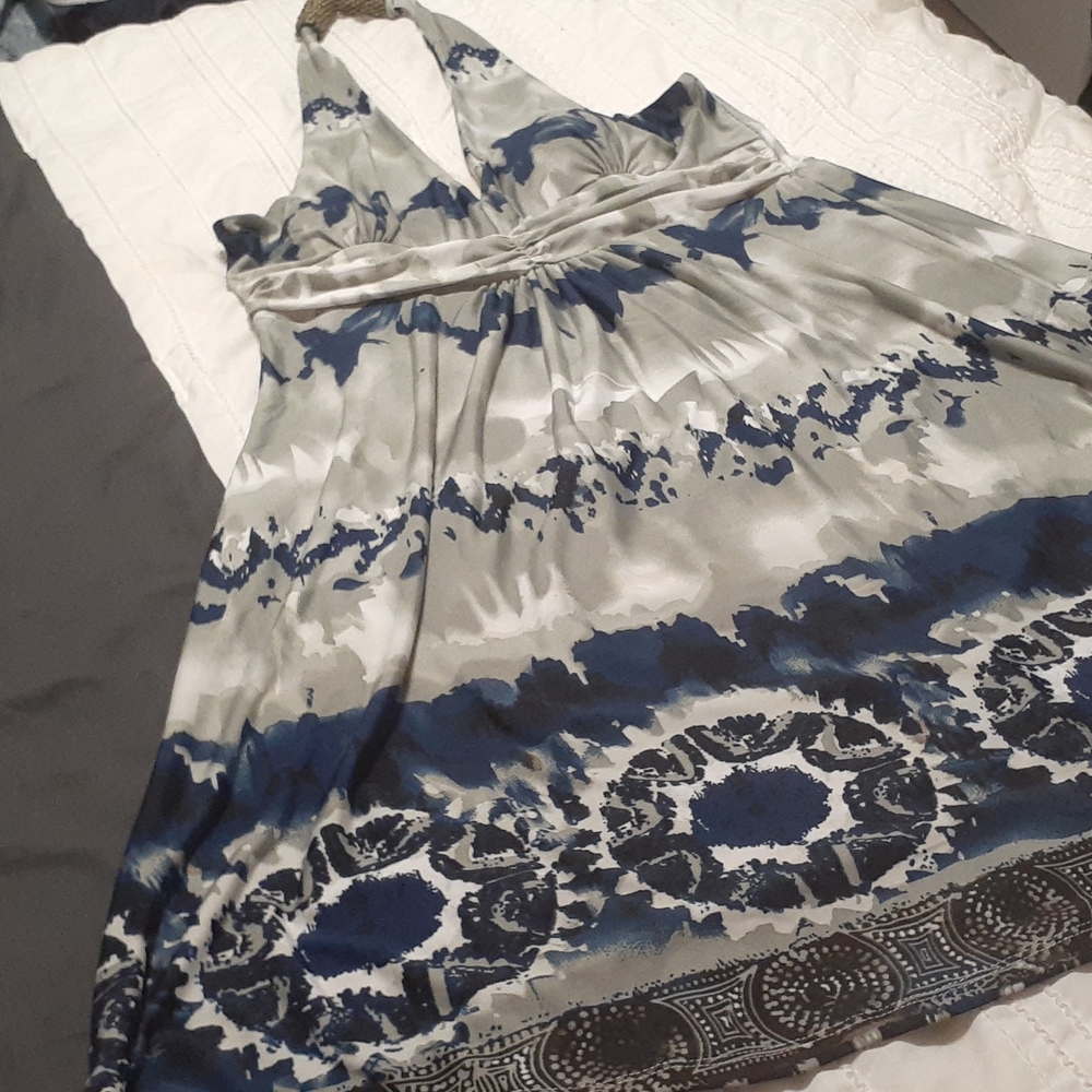 Dress - Picture 2 of 16